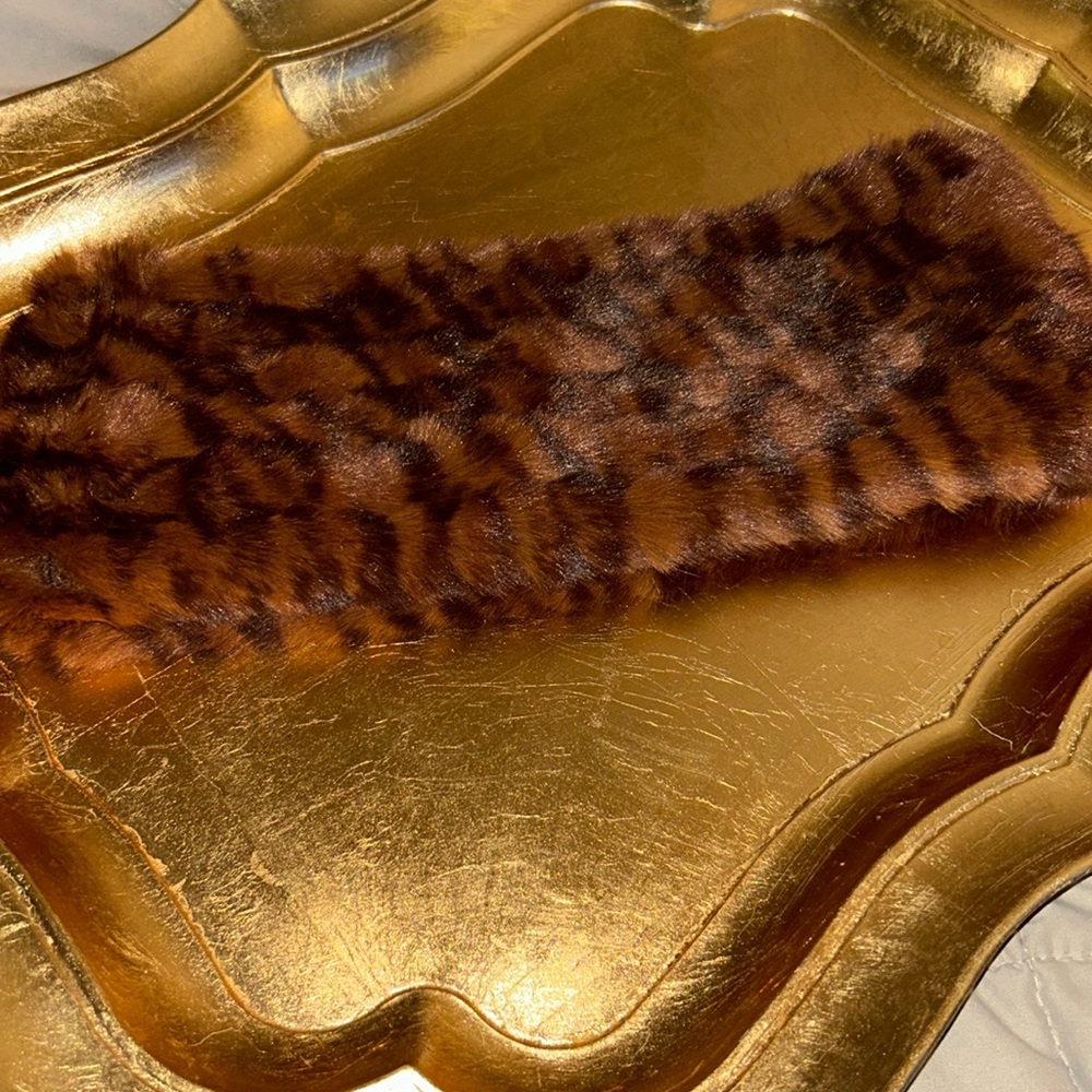 J. McLaughlin Faux Fur Neck Warmer | Luxe Leopard-Style Winter Accessory